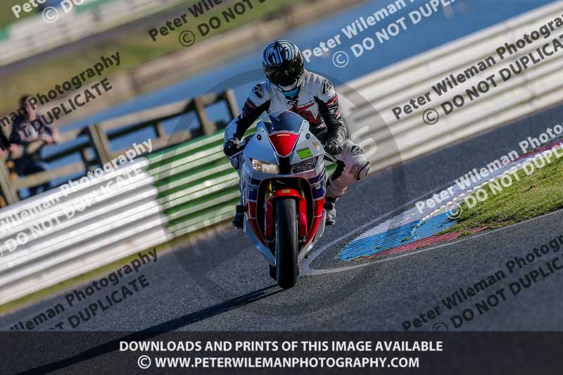 PJM Wedding Photography;enduro digital images;event digital images;eventdigitalimages;mallory park;mallory park photographs;mallory park trackday;mallory park trackday photographs;no limits trackdays;peter wileman photography;racing digital images;trackday digital images;trackday photos